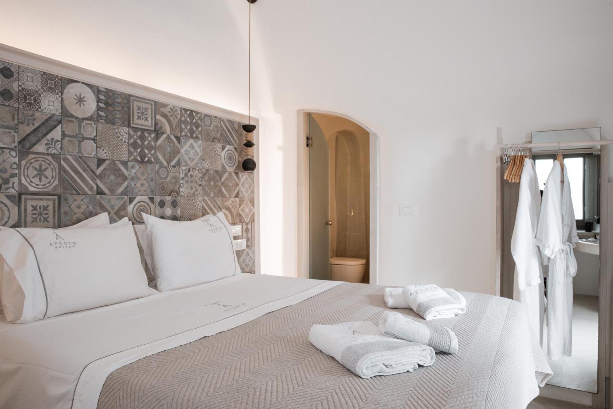 Aperto Suites - Adults Only Фира Екстериор снимка