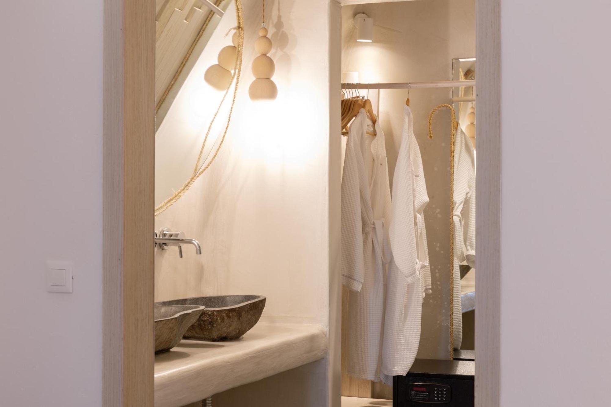 Aperto Suites - Adults Only Фира Екстериор снимка