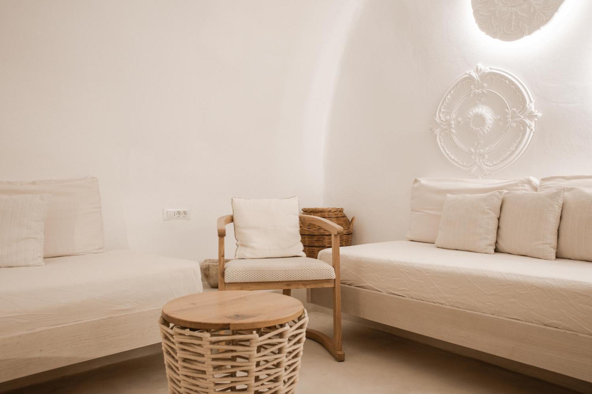 Aperto Suites - Adults Only Фира Екстериор снимка