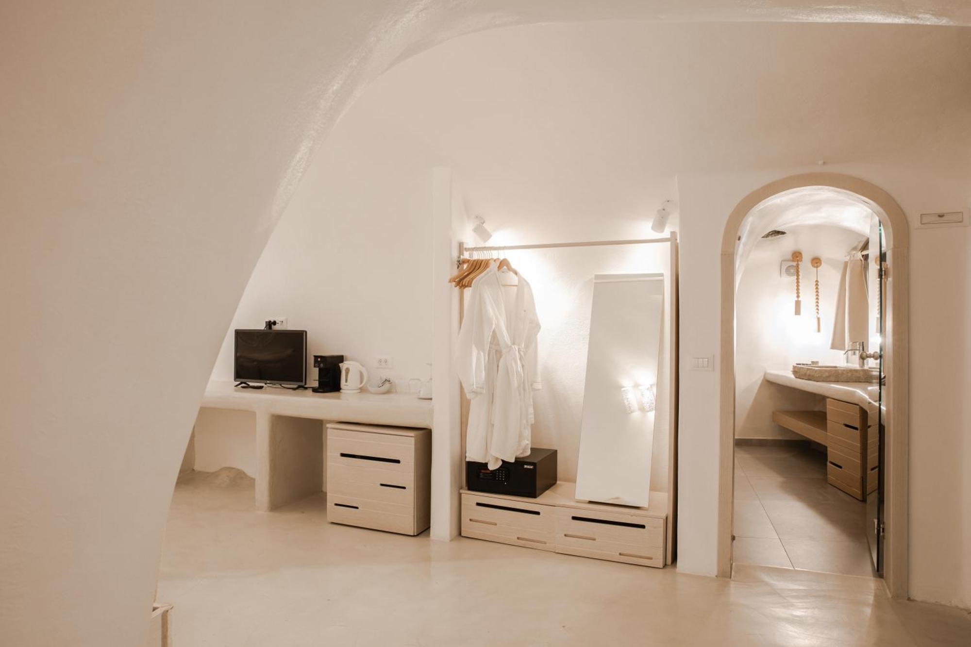 Aperto Suites - Adults Only Фира Екстериор снимка