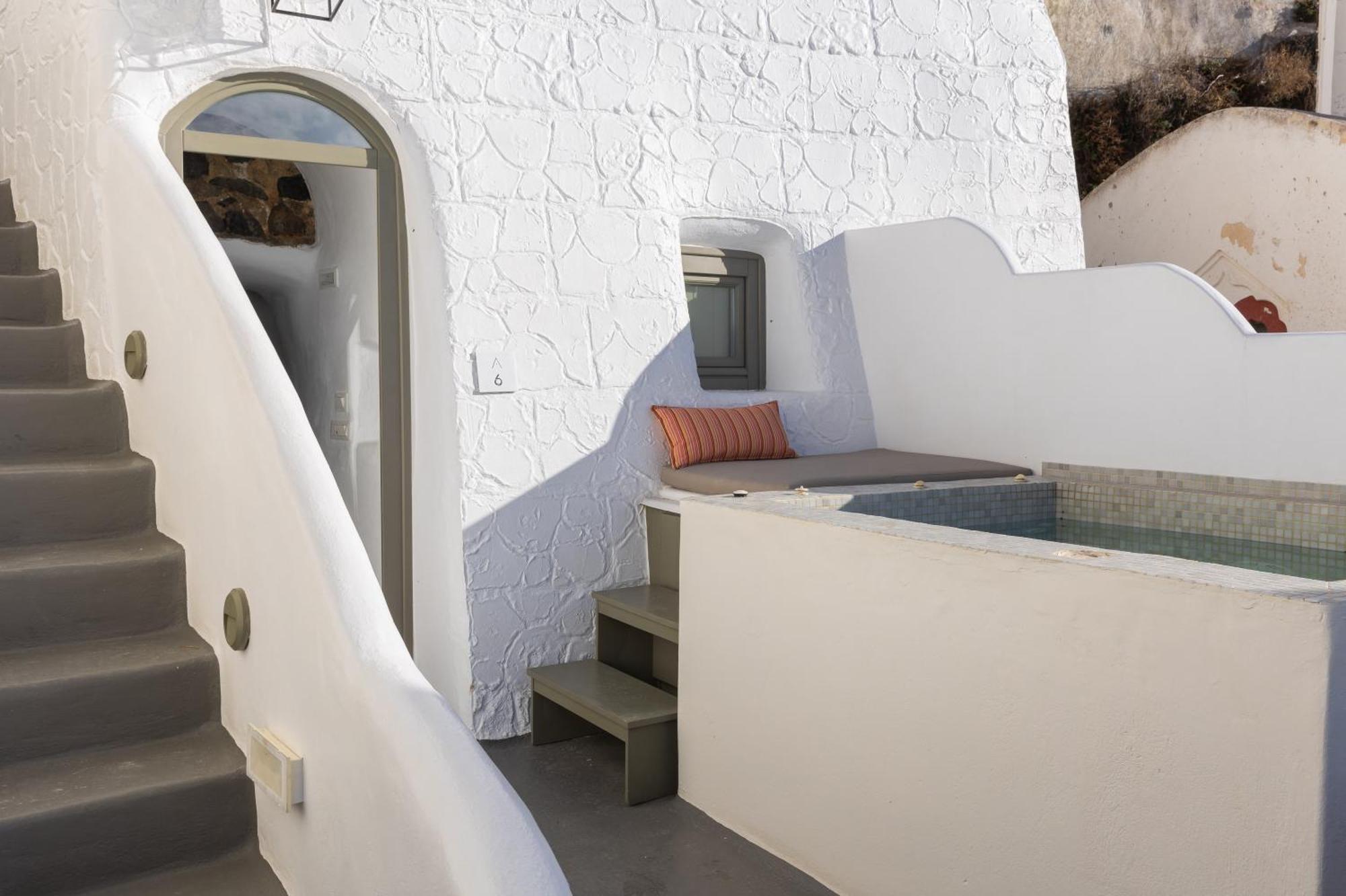 Aperto Suites - Adults Only Фира Екстериор снимка