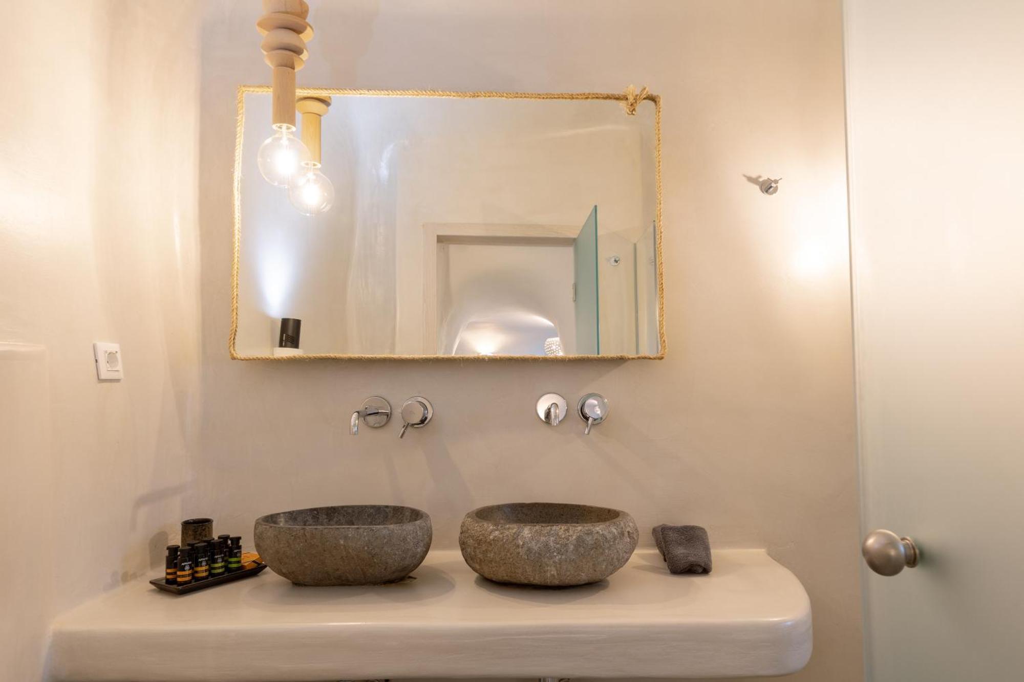 Aperto Suites - Adults Only Фира Екстериор снимка
