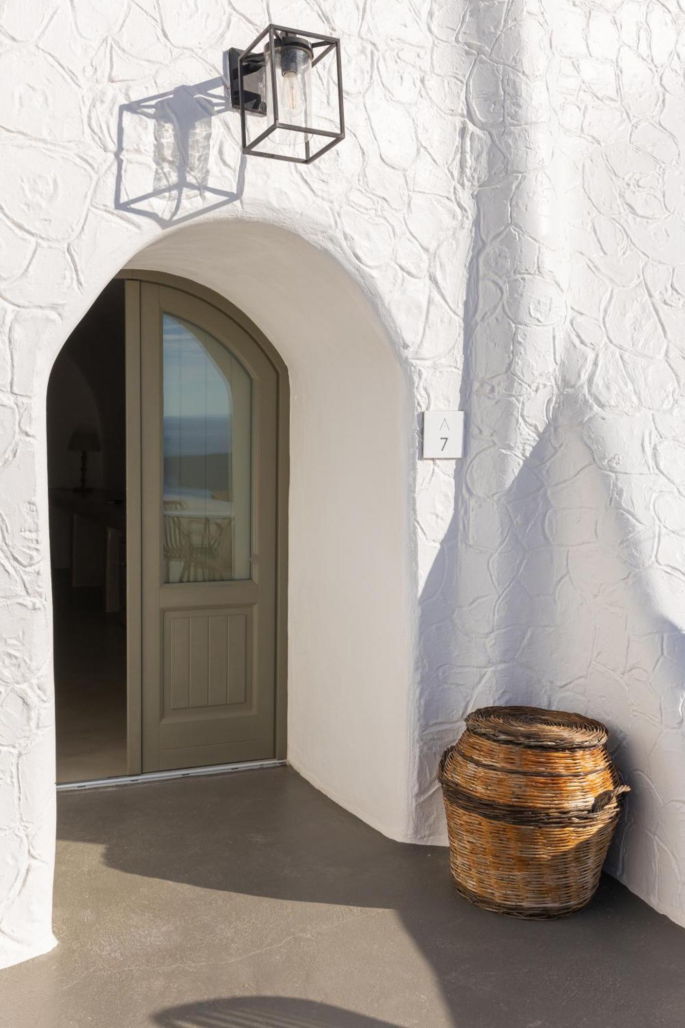 Aperto Suites - Adults Only Фира Екстериор снимка