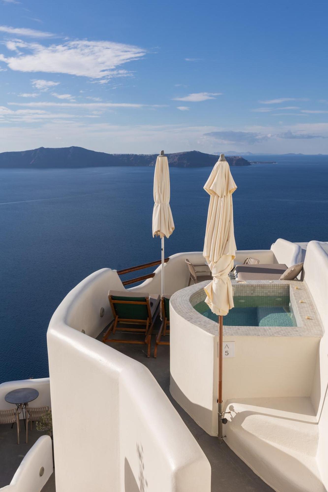 Aperto Suites - Adults Only Фира Екстериор снимка